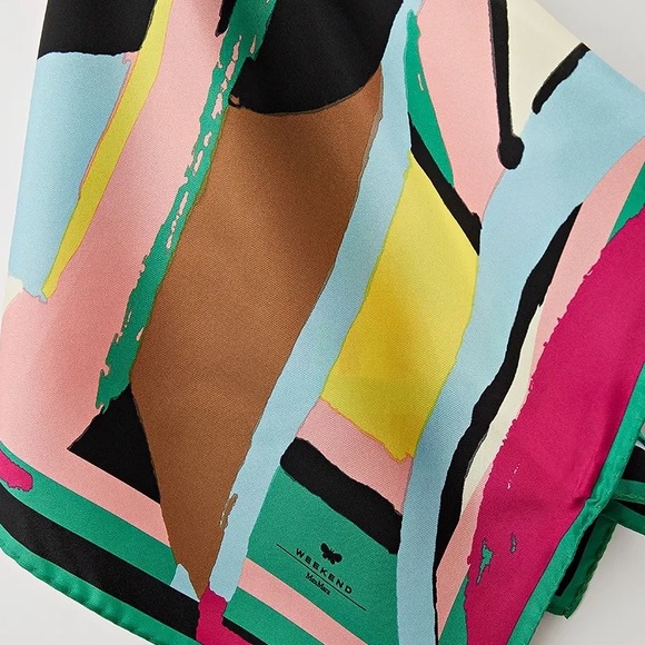 Maxmara weekend silk scarf - Picture 6 of 6